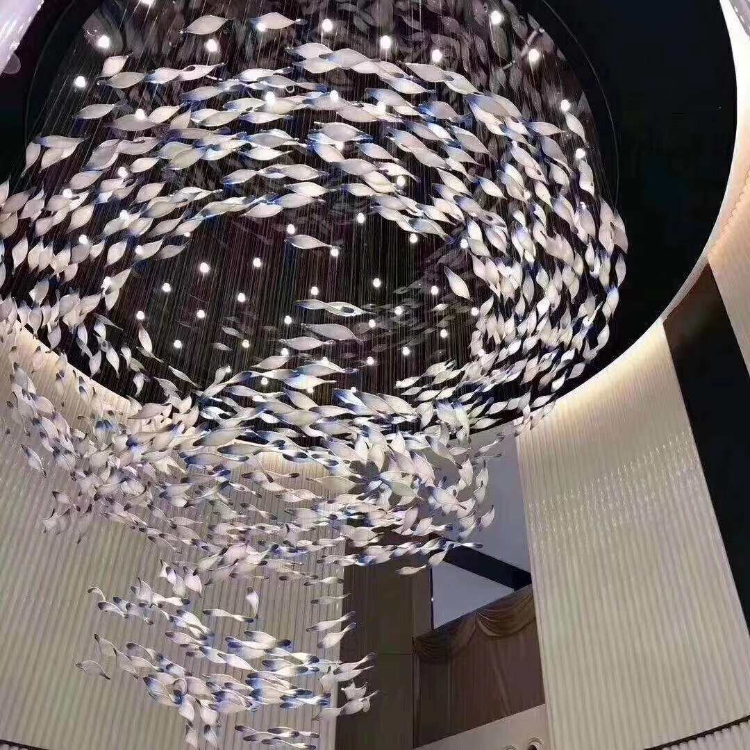 天亨商场空中树叶天花挂饰工程装饰酒店大堂售楼部沙盘旋转装饰灯