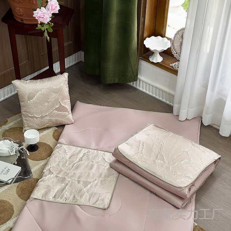 全棉浮提花抱枕被子二合一两用靠垫沙发办公午睡毯车载车用纯棉,玩具/童车/益智/积木/模型,遥控车升级件/零配件,淘宝优惠券,粉丝福利购,淘宝优惠卷