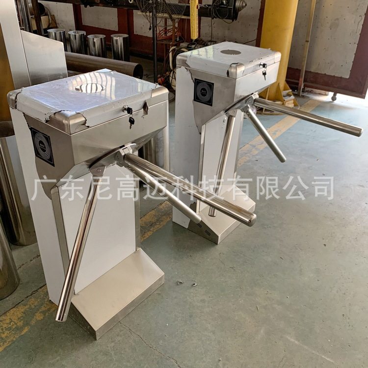 内蒙古小区工地人脸识别三辊闸机刷卡三滚杆式挡闸翼闸摆扎全高栅