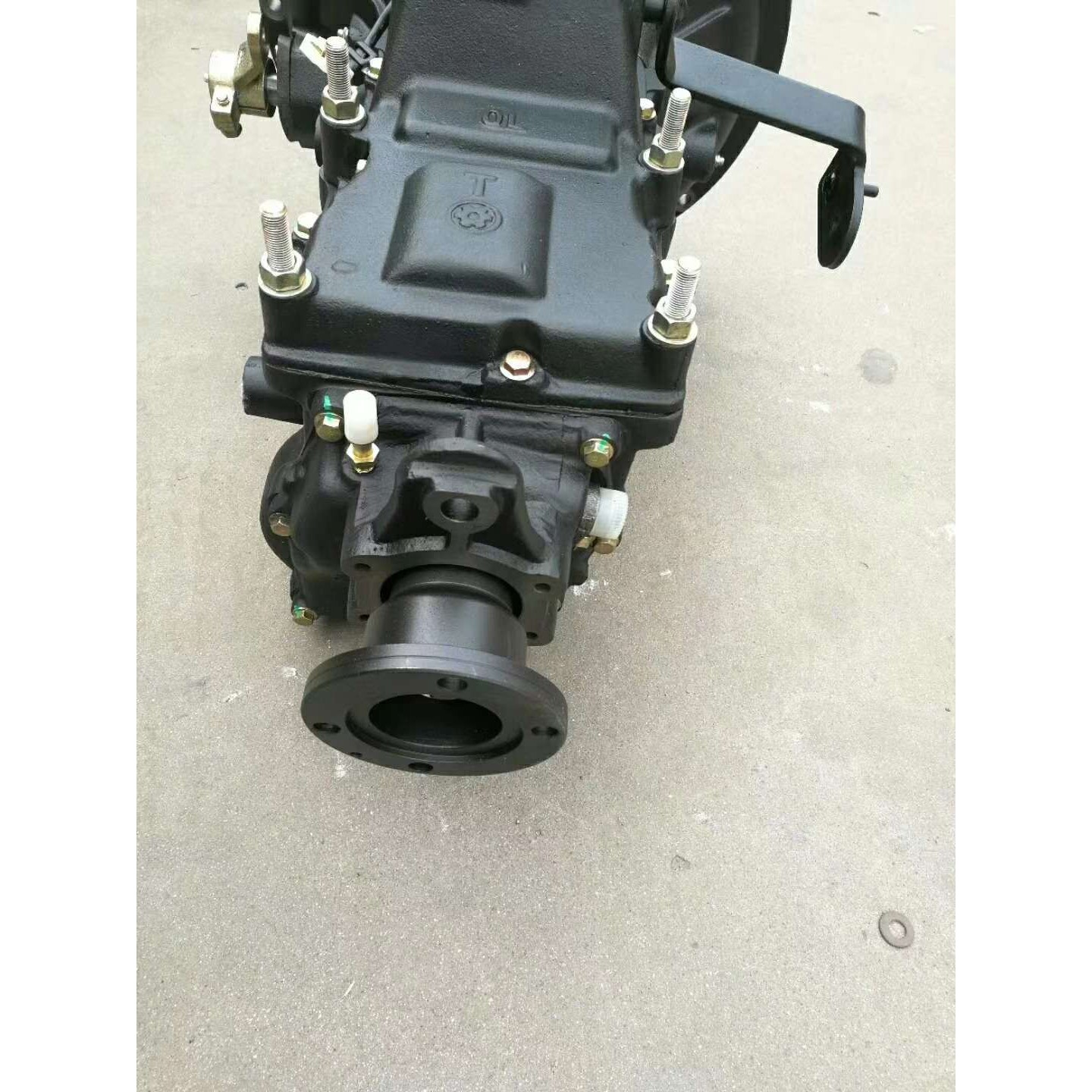 江淮亮剑格尔发变速箱总成 东风六档17KD8E1-00030 DF6S900波箱