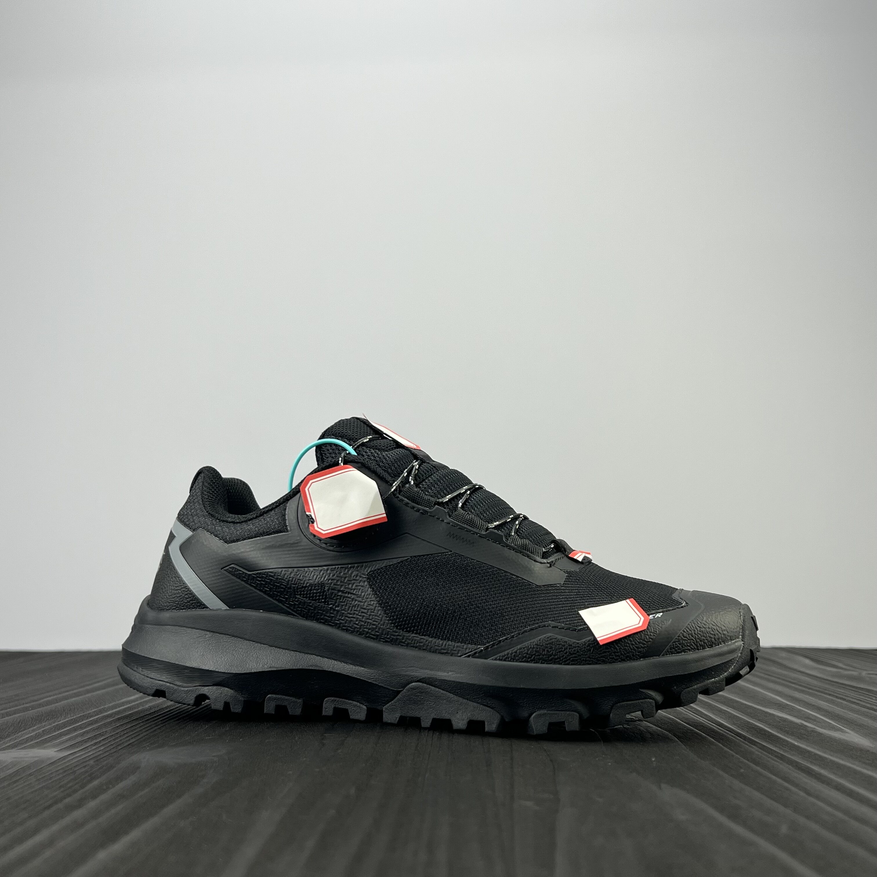 外贸大牌库存款 懂行的来 户外情侣越野跑步鞋百搭日常休闲运动鞋