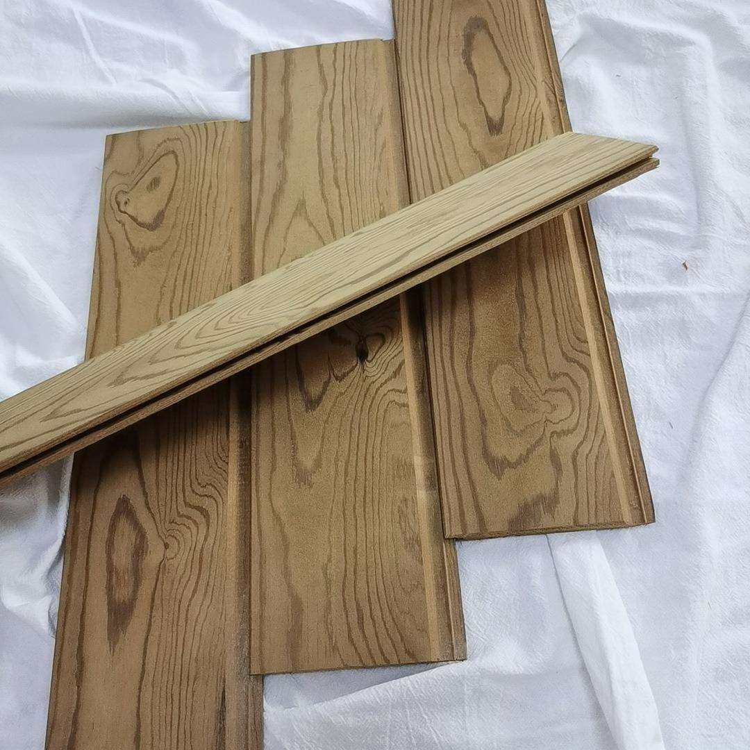 芬兰松深度碳化木平板、扣板、桑拿板 US级木板尺寸可在线咨询