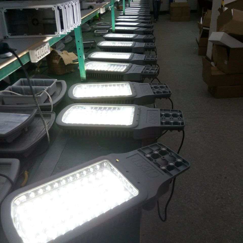 中电太阳能路灯 太阳能防爆灯 led路灯 6米8米10米灯 室外IP66