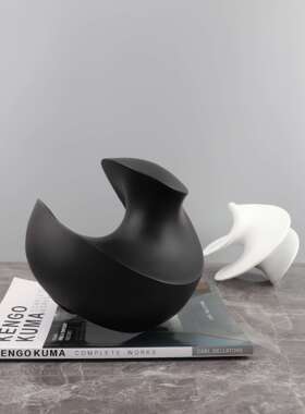 现代简约白色黑色异形摆件旋转扭曲螺旋摆件摆设房售楼处软装饰品