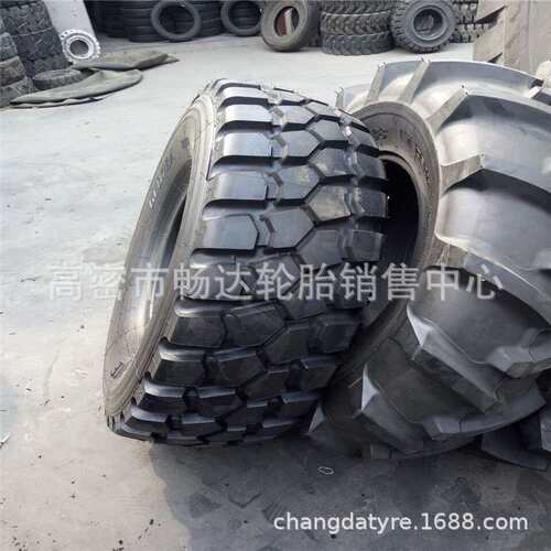 395/85R20  越野 载重轮胎 military tyre GL073A花纹