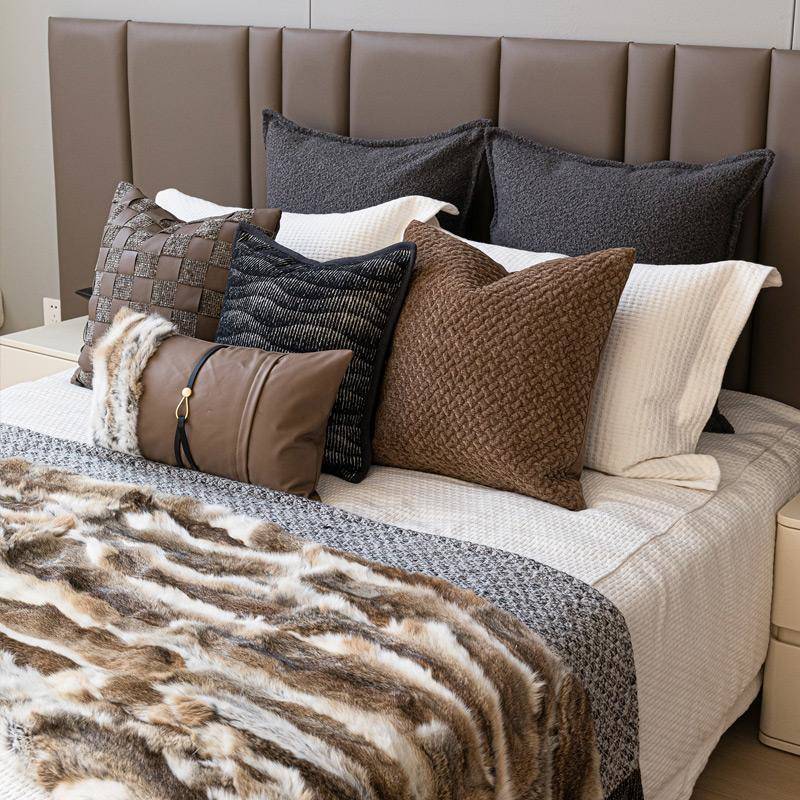 现代轻奢酒店样板间床品8件套组合咖色别墅软装奢华床旗高端展厅