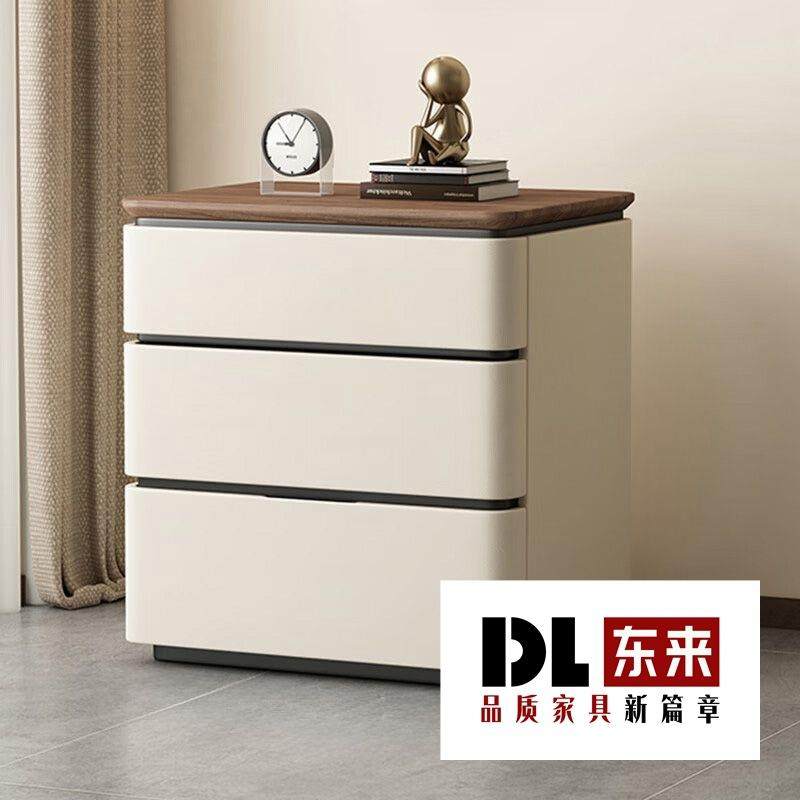 2025意式新款现代轻奢高级实木床头柜家用卧室床边柜收纳简约