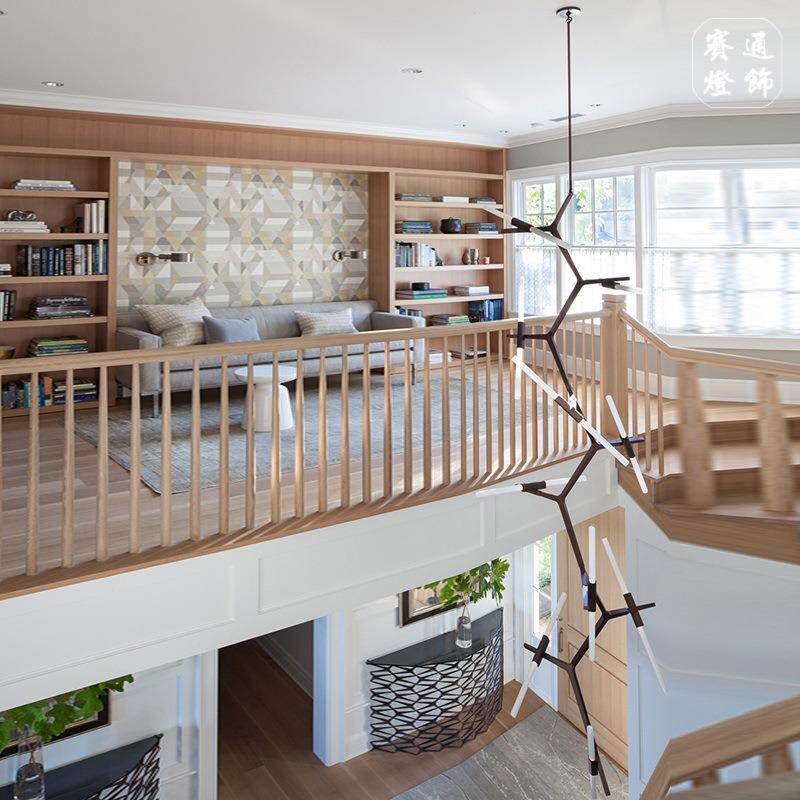 楼梯灯长吊灯别墅客厅楼梯复式个性餐厅创意吊灯现代简约旋转艺术