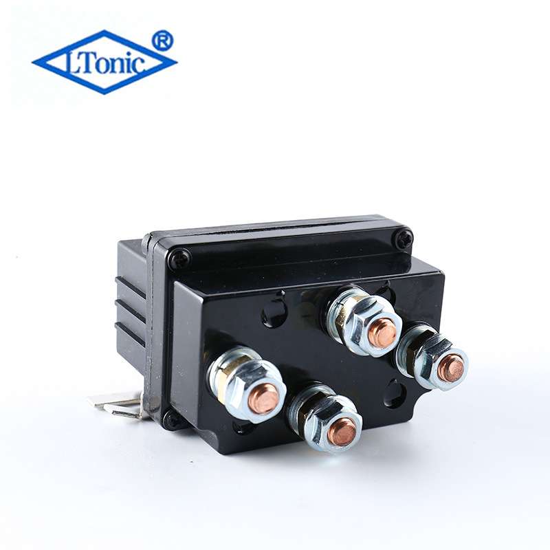 源头工厂绞盘继电器汽车继电器500A12V 继电器LR4450绞盘继电器