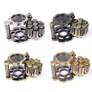 左轮旋转骰子金属子弹多面体色子套装 带滚轮弹仓克苏鲁筛子玩具