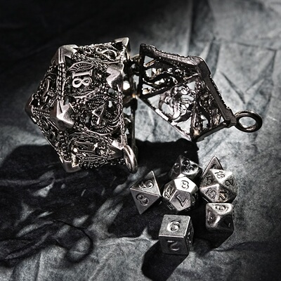 金属镂空跑团迷你骰子挂件项链