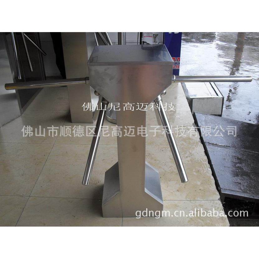 进出口商品贸易城单向双通道三杆转闸 只进不出双边三辊闸