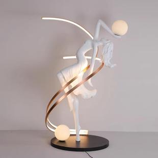 女神自由体操雕塑落地灯酒吧餐厅文体场馆装饰摆件轻奢风落地式