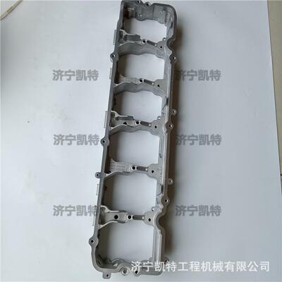 挖掘机PC390-8M0 PC350-8M0发动机气密室壳体6745-11-7112