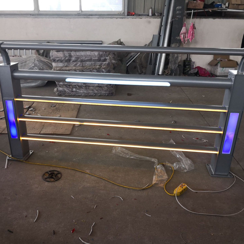 厂家供应亮化工程护栏LED灯光护栏铝合金结构灯光桥梁防护栏杆