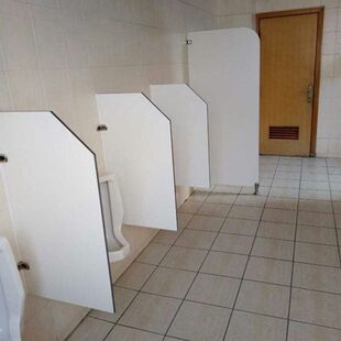 挡板厕小便池室男学校幼儿公共厕所隔断板板隔板.隔断化妆.小便斗