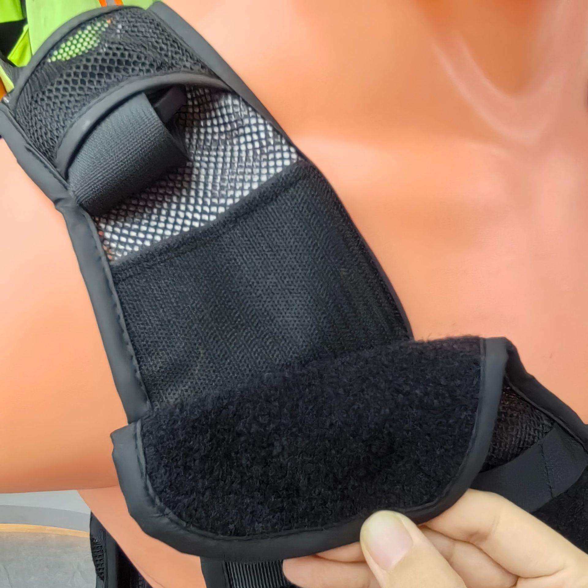 硬质防刺背心防刺防砍马甲内穿身体防护服安保工作服工厂现货