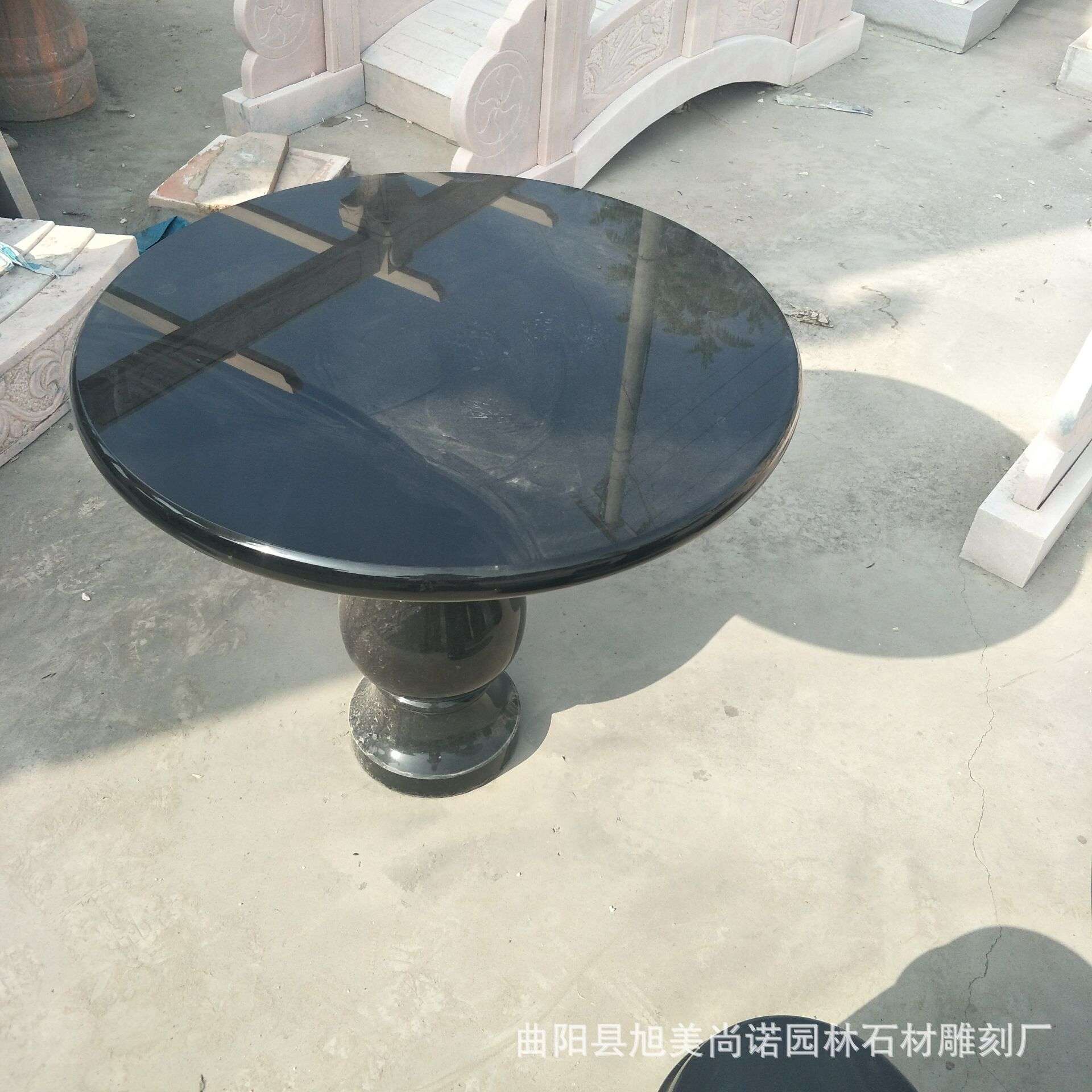 庭院广场花岗岩石桌石凳石雕 雕刻圆桌 仿古圆桌雕塑摆件