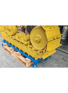 卡特推土机 小松推土机 底盘配件 四轮一带