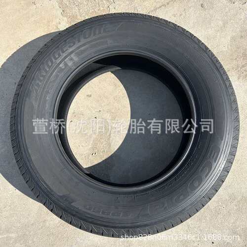 普利司通235/55R17 BRIDGESTONE