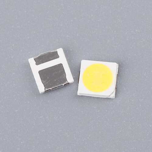 热销3.2V双芯1W高光效3030白光LED灯珠120-130LM贴片暖白冷白灯珠