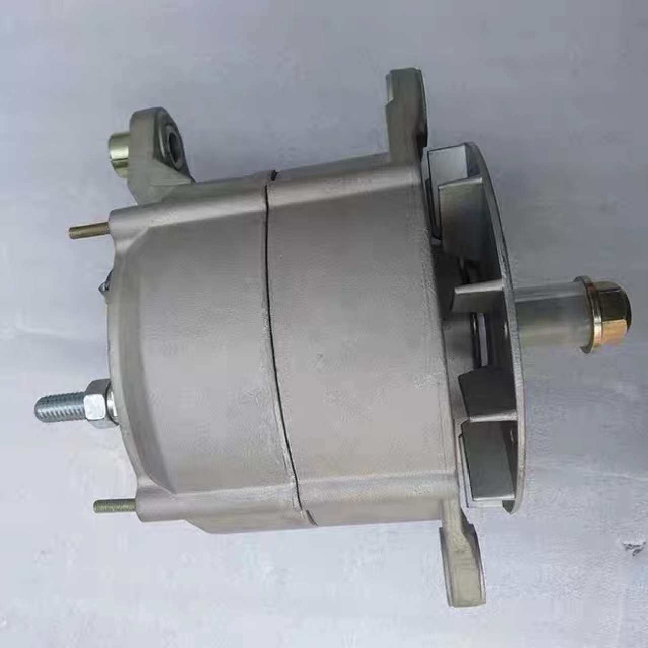 凯斯拖拉机发电机0120468055 RE36268 125849A1发电机12V135A