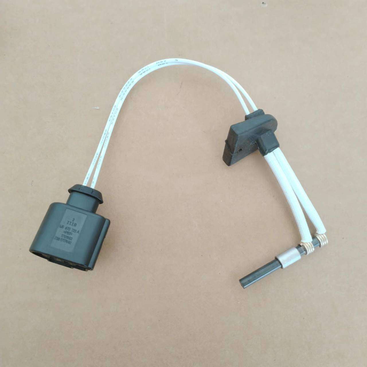 现货驻车水暖加热器京瓷点火塞5KW-12V驻车小水火花塞