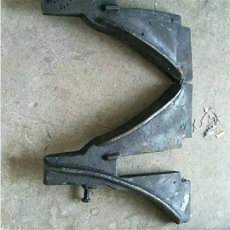 QFG矿车复轨器43轨人字形钢轨复轨器 焊接人字型复轨器