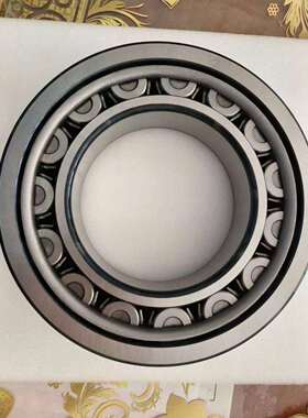 NU228ECM 替代进口质量可靠型号齐全价格美丽NJP3226X1火车轴承