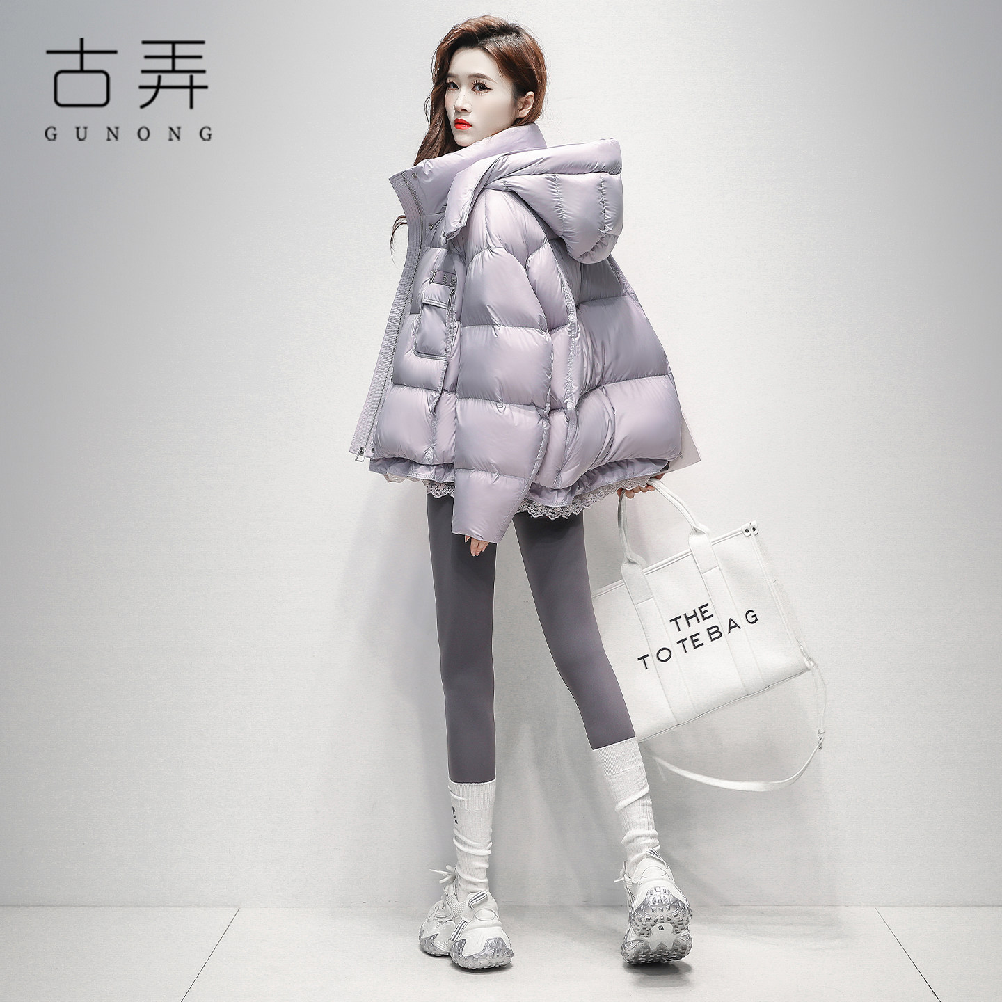 时尚韩版休闲短款羽绒服女2025冬季上新短款洋气连帽防风鸭绒外套