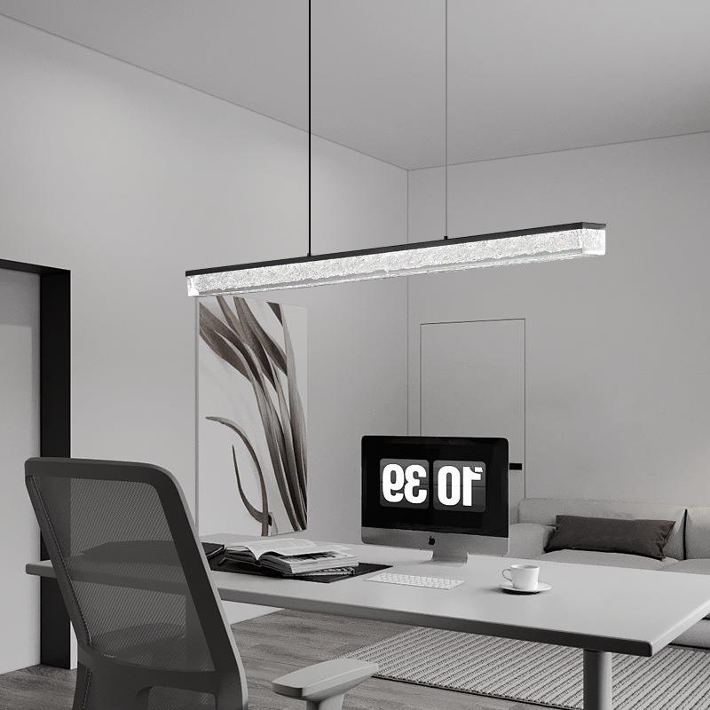 意式极简一字餐厅吊灯轻奢现代简约吧台北欧设计师高端餐桌长条灯