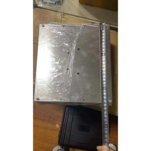 11应急启动电源强启小电芯白钢外壳盒子二并三并