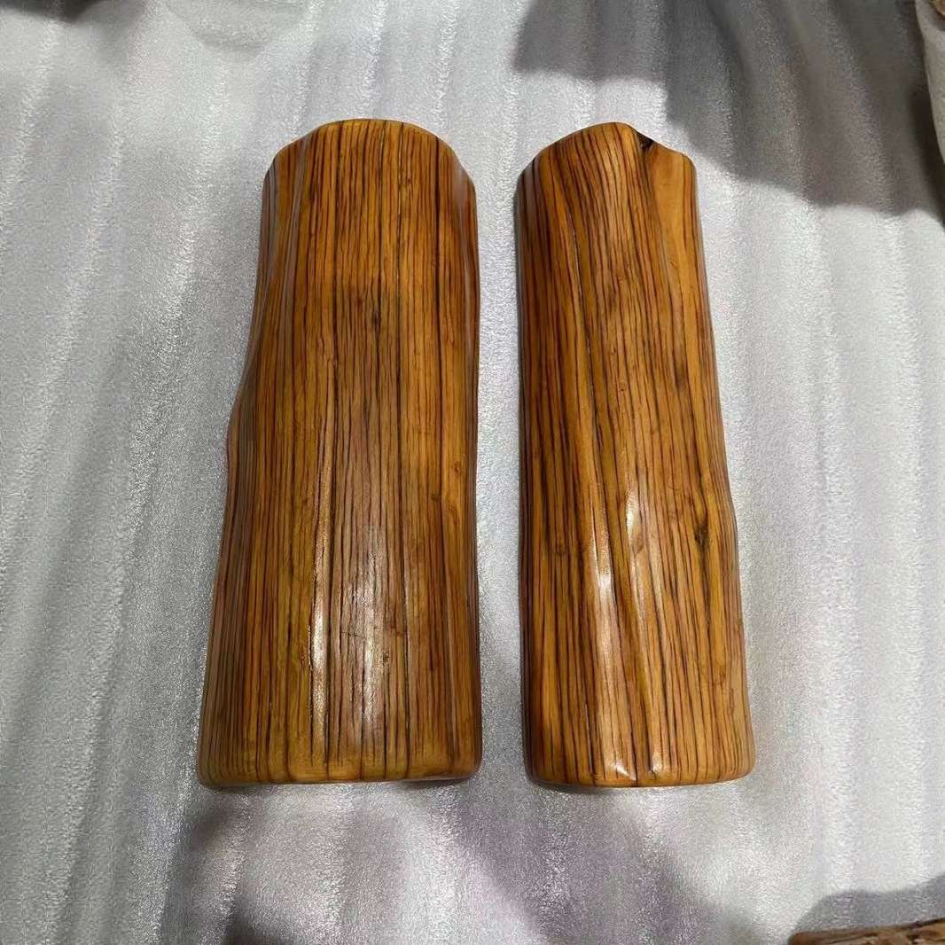 厂家 太行崖柏木料雕刻虎皮纹原木睡枕实木保健枕头按摩枕零售