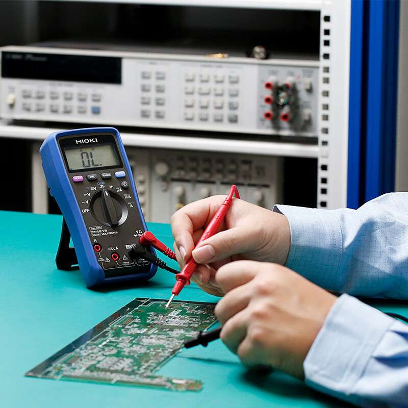 日置HIOKI DT4215数字万用表 400.0mV-1000V电压量程 4位液晶显示