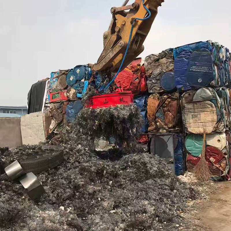 电磁吸盘起重机吊装配件圆形电磁吸盘废钢厂用5吨工业电磁吸盘