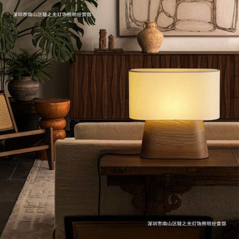 2026年设计师中古台灯高级原木雕刻卧室书桌床头阅读灯具氛围感