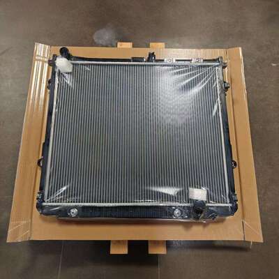 适用TOYOTA16400-51040 UZJ200/LX570汽车水箱散热器 厂家直供