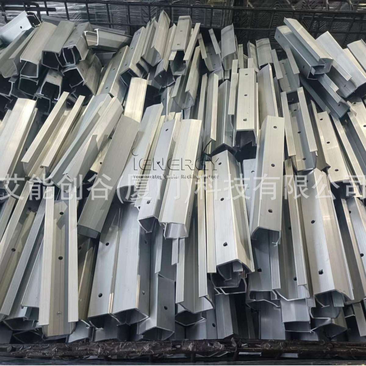 12cmU型导轨黑色中边压套装光伏支架配件2块太阳能板整套支架套装图片