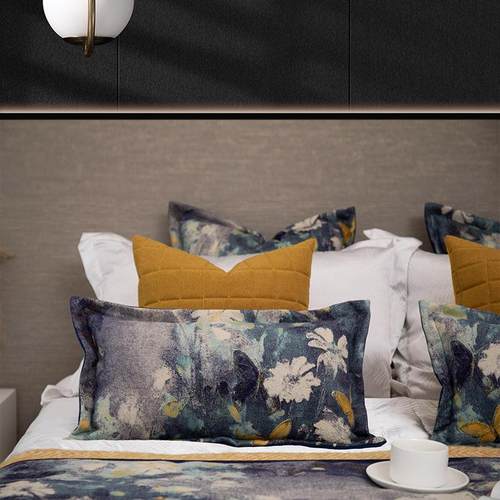 蓝色梦幻水墨蝴蝶床头抱枕个性民宿酒店沙发大靠垫样板间床上套件