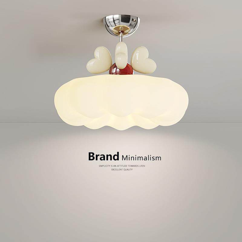 奶油风儿童房吊灯女孩爱心现代简约卧室灯智能护眼全光谱房间灯具