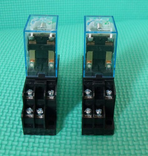 中间继电器2组常开12V,24V,220V,拍下标明输入电压