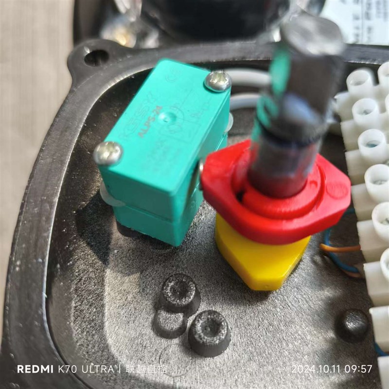 阀门限位开关APL-220N接近式微动开关阀门回信器气动执行器开关盒