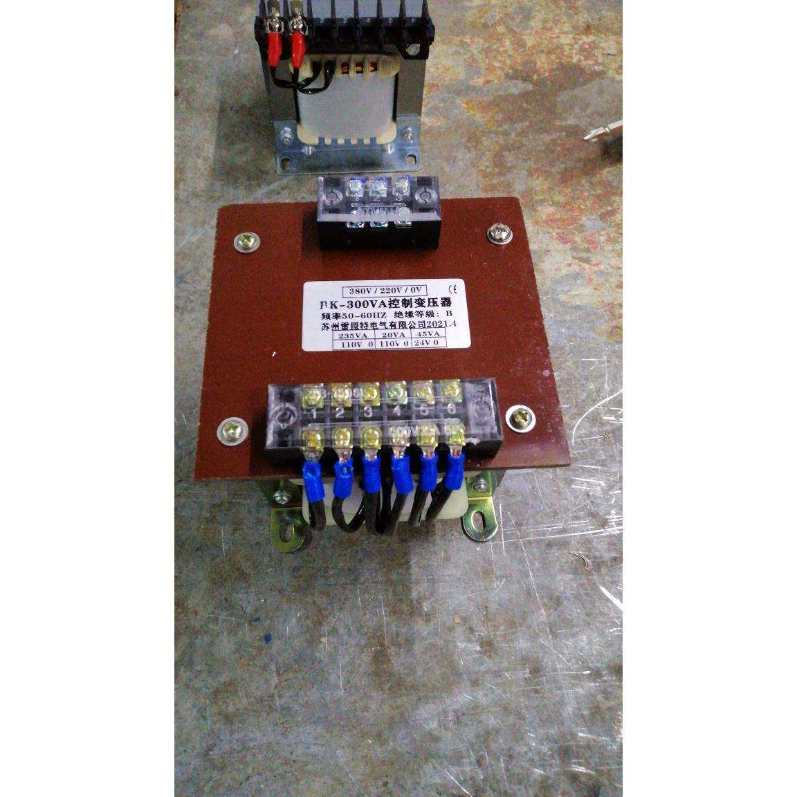 铣床变压器。BK-300VA控制变压器输入380V220V输出24V110V110V