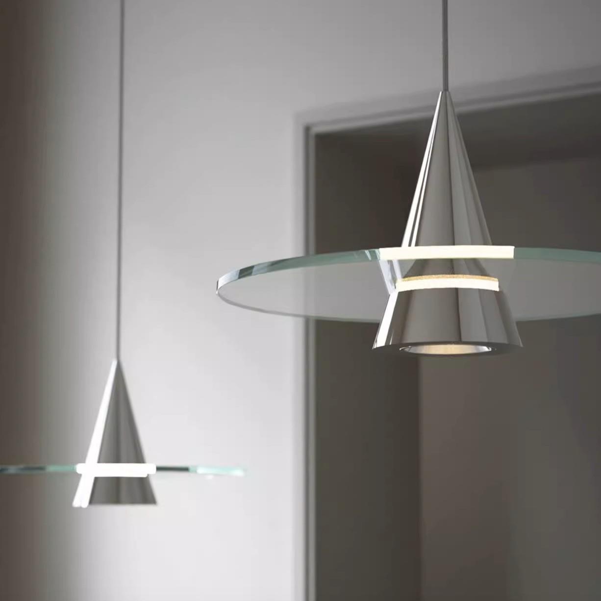 现代极简新款吊灯设计师卧室床头吧台岛台餐厅玄关过道飞碟小吊灯