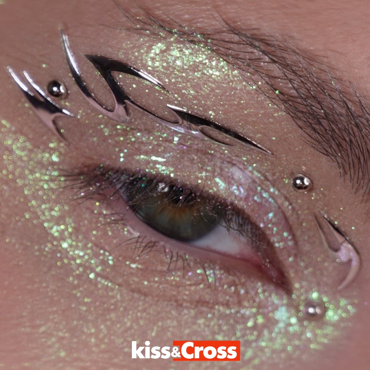 KissCross未来感银色自粘脸贴