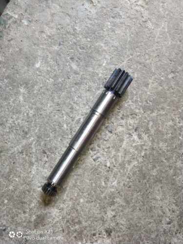 机床配件江苏齐航CW6163/CW6180车床配件6101E齿轴Z12/20/L312