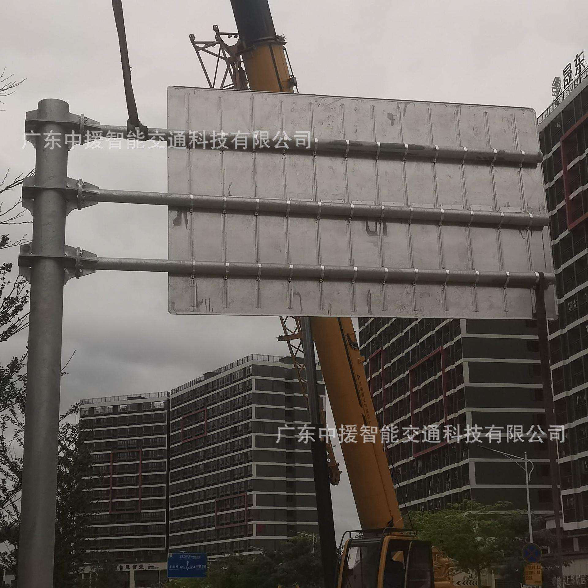 交通悬臂杆件用于城市主干道 国道 高速公路 可与标志牌配套供应