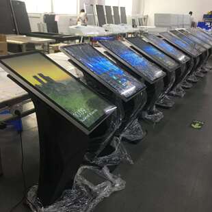 万马32寸卧式触摸一体机 竖挂电容屏 全黑色 window10英文专业版