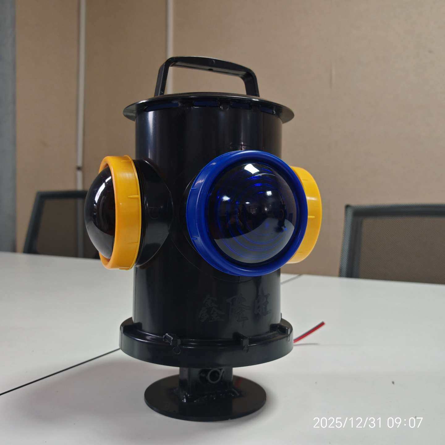 转辙器标志灯铁路岔道指示灯线性线路指引灯铁路道口转辙器标志灯