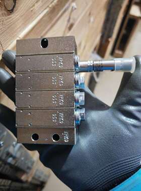 SKF/斯凯孚VOGEL 福鸟递进式油脂分油器VPKG-4-03738